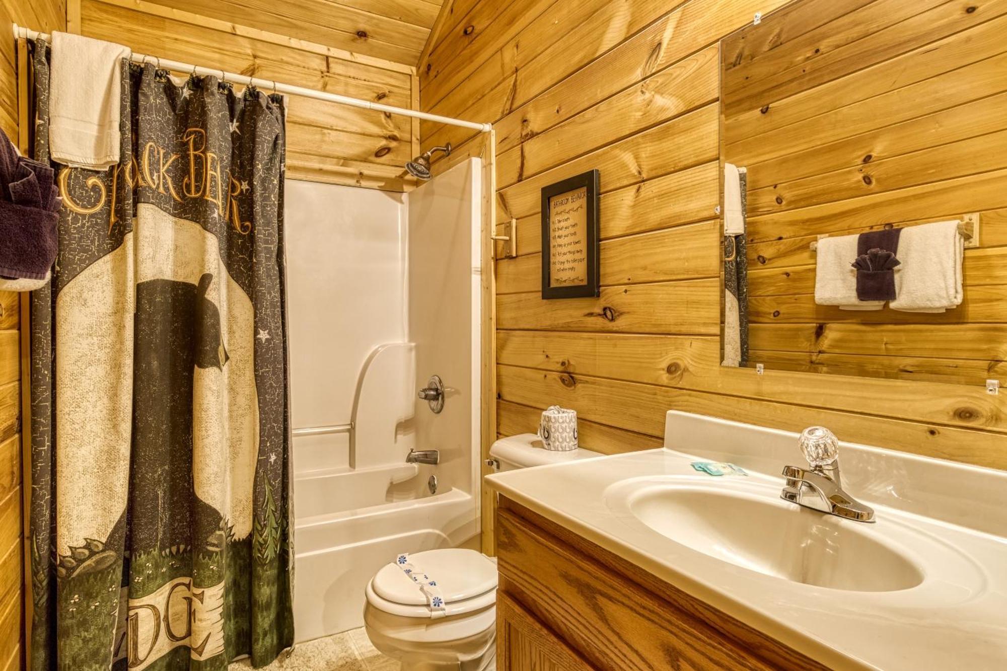 Suite Sensations, Hot Tub, Pool Table, 1089 Free Tickets Each Paid Day, Dollywood And More Pigeon Forge Exterior foto